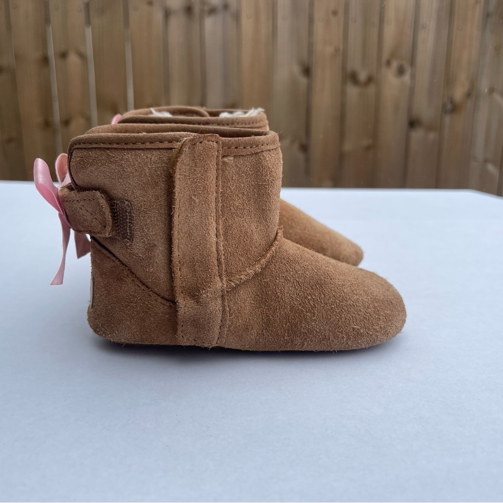 UGG Jesse Bow Children S Fuzzy Comfortable Brown Boot 1018452I Size 04/05